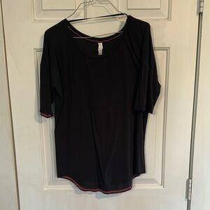 Under Armour black oversized tee size medium women’s